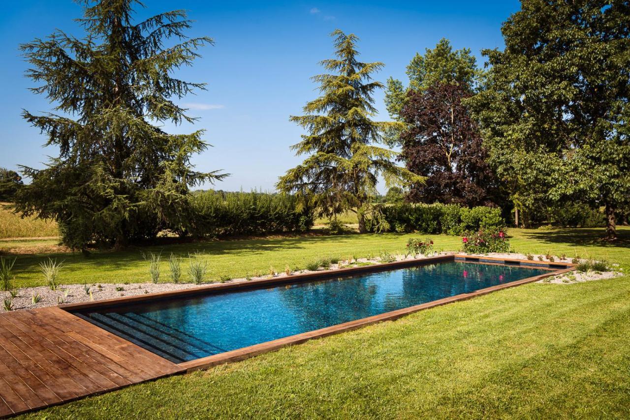 Case Zucchi Bioagriturismo Castelnuovo Fogliani 外观 照片